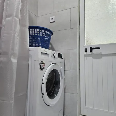 Main Apartment Pazari I Ri 1 Daire Tiran