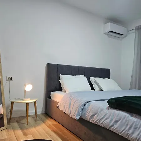 Main Apartment Pazari I Ri 1 *