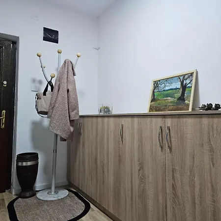Main Apartment Pazari I Ri 1 Daire *