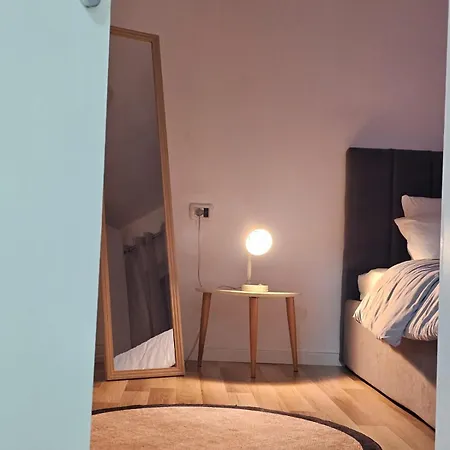 Daire Main Apartment Pazari I Ri 1 *