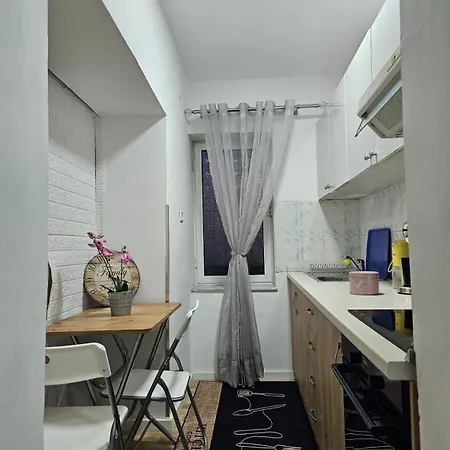 Main Apartment Pazari I Ri 1 Daire Tiran