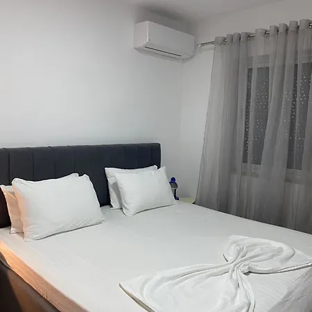 Main Apartment Pazari I Ri 1 Daire Tiran