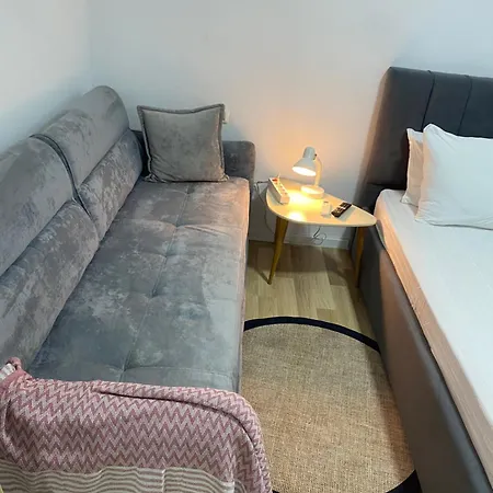 Main Apartment Pazari I Ri 1 Daire Tiran